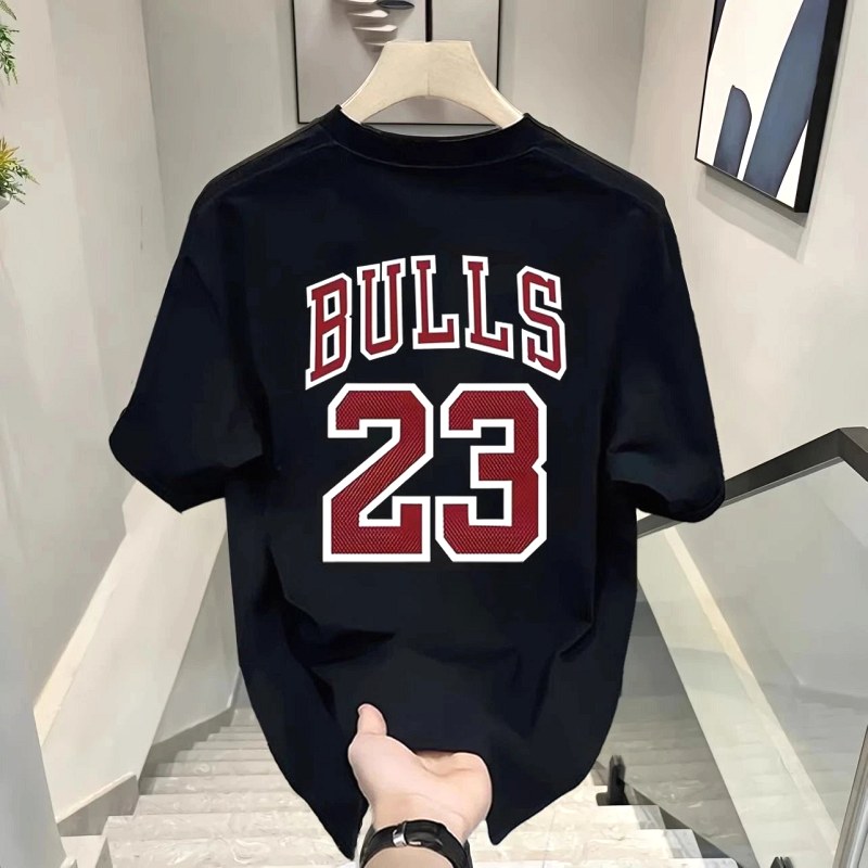 Reseña de la camiseta negra NBA: una camiseta de algodón de $5 en estilo streetwear casual